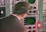 Standbild Ballistic Missile Early Warning System Vereinigtes Königreich, 1964, aus Sekunde 55 historischem Filmmaterial Videoclip 65675061915