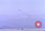 Image Contrat Airlines de Cam Ranh Bay Vietnam, 1966, de la seconde 20 séquences d'archives historiques vidéo 65675061932