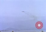 Image Contrat Airlines de Cam Ranh Bay Vietnam, 1966, de la seconde 25 séquences d'archives historiques vidéo 65675061932