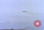 Image Contrat Airlines de Cam Ranh Bay Vietnam, 1966, de la seconde 46 séquences d'archives historiques vidéo 65675061932