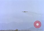 Image Contrat Airlines de Cam Ranh Bay Vietnam, 1966, de la seconde 49 séquences d'archives historiques vidéo 65675061932