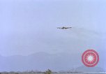 Image Contrat Airlines de Cam Ranh Bay Vietnam, 1966, de la seconde 50 séquences d'archives historiques vidéo 65675061932