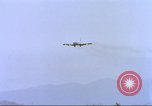 Image Contrat Airlines de Cam Ranh Bay Vietnam, 1966, de la seconde 58 séquences d'archives historiques vidéo 65675061932
