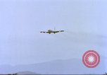 Image Contrat Airlines de Cam Ranh Bay Vietnam, 1966, de la seconde 61 séquences d'archives historiques vidéo 65675061932