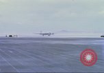 Immagine di Contratto airlines Cam Ranh bay Vietnam, 1967, secondo 16 filmato di repertorio 65675061933