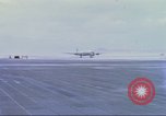 Immagine di Contratto airlines Cam Ranh bay Vietnam, 1967, secondo 19 filmato di repertorio 65675061933