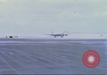 Immagine di Contratto airlines Cam Ranh bay Vietnam, 1967, secondo 20 filmato di repertorio 65675061933