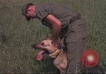 Immagine di 88 Corpo militare di polizia Il Vietnam, 1965, secondo 33 filmato di repertorio 65675061962