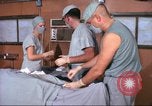 Standbild United States Army Krankenschwestern Vietnam, 1966, aus Sekunde 25 historischem Filmmaterial Videoclip 65675061967