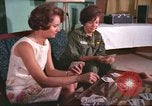 Immagine di Esercito degli Stati Uniti infermieri Il Vietnam, 1966, secondo 31 filmato di repertorio 65675061968