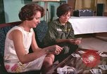 Immagine di Esercito degli Stati Uniti infermieri Il Vietnam, 1966, secondo 33 filmato di repertorio 65675061968