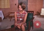 Immagine di Esercito degli Stati Uniti infermieri Il Vietnam, 1966, secondo 36 filmato di repertorio 65675061968