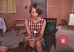 Immagine di Esercito degli Stati Uniti infermieri Il Vietnam, 1966, secondo 42 filmato di repertorio 65675061968