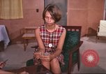 Immagine di Esercito degli Stati Uniti infermieri Il Vietnam, 1966, secondo 49 filmato di repertorio 65675061968