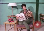 Immagine di Esercito degli Stati Uniti infermieri Il Vietnam, 1966, secondo 59 filmato di repertorio 65675061968