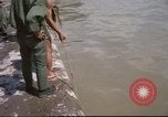 Immagine di La polizia militare Saigon Vietnam, 1965, secondo 17 filmato di repertorio 65675061972
