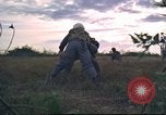 Standbild HH-43B Huskie Vietnam, 1965, aus Sekunde 60 historischem Filmmaterial Videoclip 65675061989