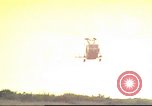Standbild HH-43B Huskie Vietnam, 1965, aus Sekunde 1 historischem Filmmaterial Videoclip 65675061991