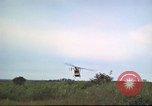 Standbild HH-43B Huskie Vietnam, 1965, aus Sekunde 61 historischem Filmmaterial Videoclip 65675061991