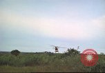 Standbild HH-43B Huskie Vietnam, 1965, aus Sekunde 62 historischem Filmmaterial Videoclip 65675061991