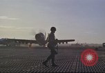 Standbild Douglas A-1E Sky raider Vietnam, 1965, aus Sekunde 6 historischem Filmmaterial Videoclip 65675061993