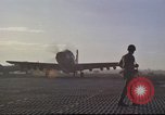 Standbild Douglas A-1E Sky raider Vietnam, 1965, aus Sekunde 8 historischem Filmmaterial Videoclip 65675061993