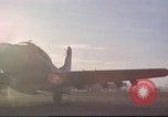 Standbild Douglas A-1E Sky raider Vietnam, 1965, aus Sekunde 14 historischem Filmmaterial Videoclip 65675061993
