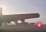 Standbild Douglas A-1E Sky raider Vietnam, 1965, aus Sekunde 16 historischem Filmmaterial Videoclip 65675061993