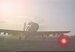Standbild Douglas A-1E Sky raider Vietnam, 1965, aus Sekunde 22 historischem Filmmaterial Videoclip 65675061993