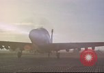 Standbild Douglas A-1E Sky raider Vietnam, 1965, aus Sekunde 25 historischem Filmmaterial Videoclip 65675061993