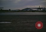 Standbild der US Air Force Flugzeuge Vietnam, 1965, aus Sekunde 30 historischem Filmmaterial Videoclip 65675061997