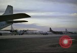 Standbild der US Air Force Flugzeuge Vietnam, 1965, aus Sekunde 45 historischem Filmmaterial Videoclip 65675061997