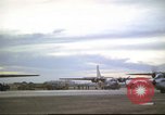 Standbild der US Air Force Flugzeuge Vietnam, 1965, aus Sekunde 50 historischem Filmmaterial Videoclip 65675061997