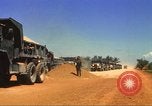 Immagine di La costruzione dell'autostrada Il Vietnam, 1969, secondo 20 filmato di repertorio 65675062014