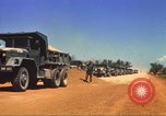Immagine di La costruzione dell'autostrada Il Vietnam, 1969, secondo 24 filmato di repertorio 65675062014