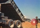 Immagine di La costruzione dell'autostrada Il Vietnam, 1969, secondo 38 filmato di repertorio 65675062014