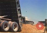 Immagine di La costruzione dell'autostrada Il Vietnam, 1969, secondo 46 filmato di repertorio 65675062014