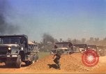 Immagine di La costruzione dell'autostrada Il Vietnam, 1969, secondo 59 filmato di repertorio 65675062014