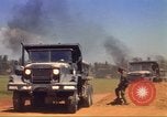Immagine di La costruzione dell'autostrada Il Vietnam, 1969, secondo 61 filmato di repertorio 65675062014