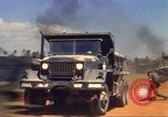 Immagine di La costruzione dell'autostrada Il Vietnam, 1969, secondo 62 filmato di repertorio 65675062014