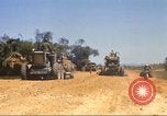 Immagine di La costruzione dell'autostrada Il Vietnam, 1969, secondo 10 filmato di repertorio 65675062015