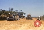Immagine di La costruzione dell'autostrada Il Vietnam, 1969, secondo 11 filmato di repertorio 65675062015