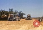 Immagine di La costruzione dell'autostrada Il Vietnam, 1969, secondo 12 filmato di repertorio 65675062015