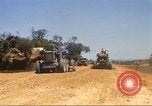 Immagine di La costruzione dell'autostrada Il Vietnam, 1969, secondo 14 filmato di repertorio 65675062015