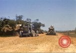 Immagine di La costruzione dell'autostrada Il Vietnam, 1969, secondo 15 filmato di repertorio 65675062015