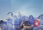 Immagine di La costruzione dell'autostrada Il Vietnam, 1969, secondo 28 filmato di repertorio 65675062015