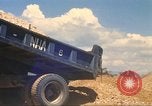 Immagine di La costruzione dell'autostrada Il Vietnam, 1969, secondo 38 filmato di repertorio 65675062016