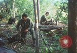 Standbild United States Soldaten South Vietnam, 1967, aus Sekunde 28 historischem Filmmaterial Videoclip 65675062024