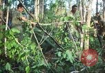 Standbild United States Soldaten South Vietnam, 1967, aus Sekunde 60 historischem Filmmaterial Videoclip 65675062024