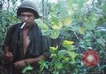 Image États-unis les soldats de la 4e Division d'infanterie Le Vietnam du Sud, 1967, de la seconde 51 séquences d'archives historiques vidéo 65675062025